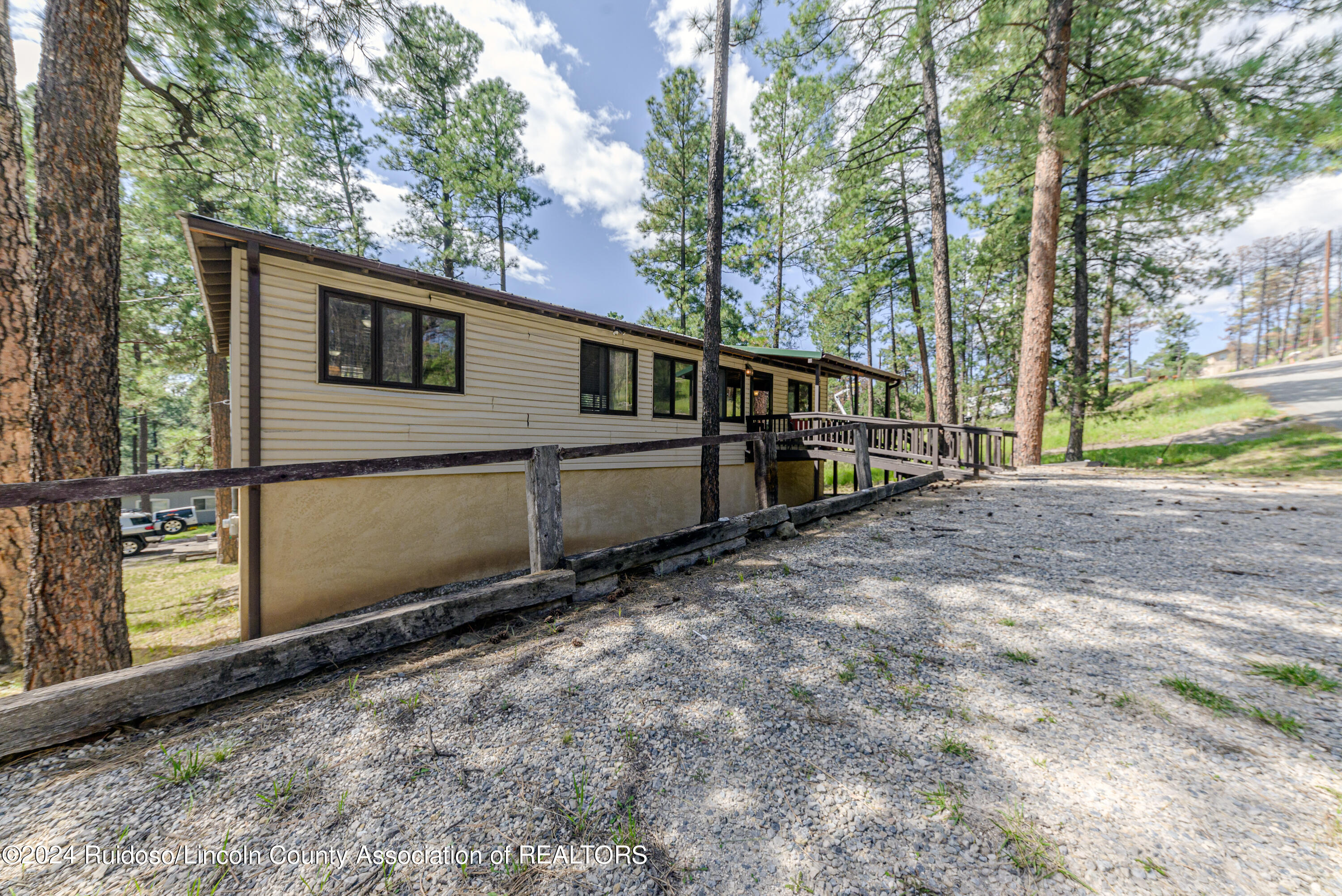 301 Guajolote Rd, Ruidoso, New Mexico image 2