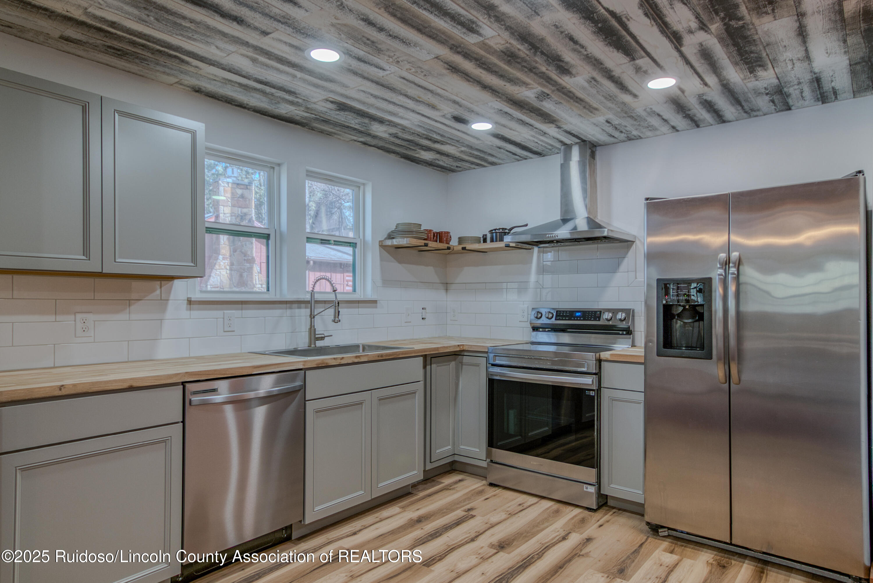 437 First Street, Ruidoso, New Mexico image 21