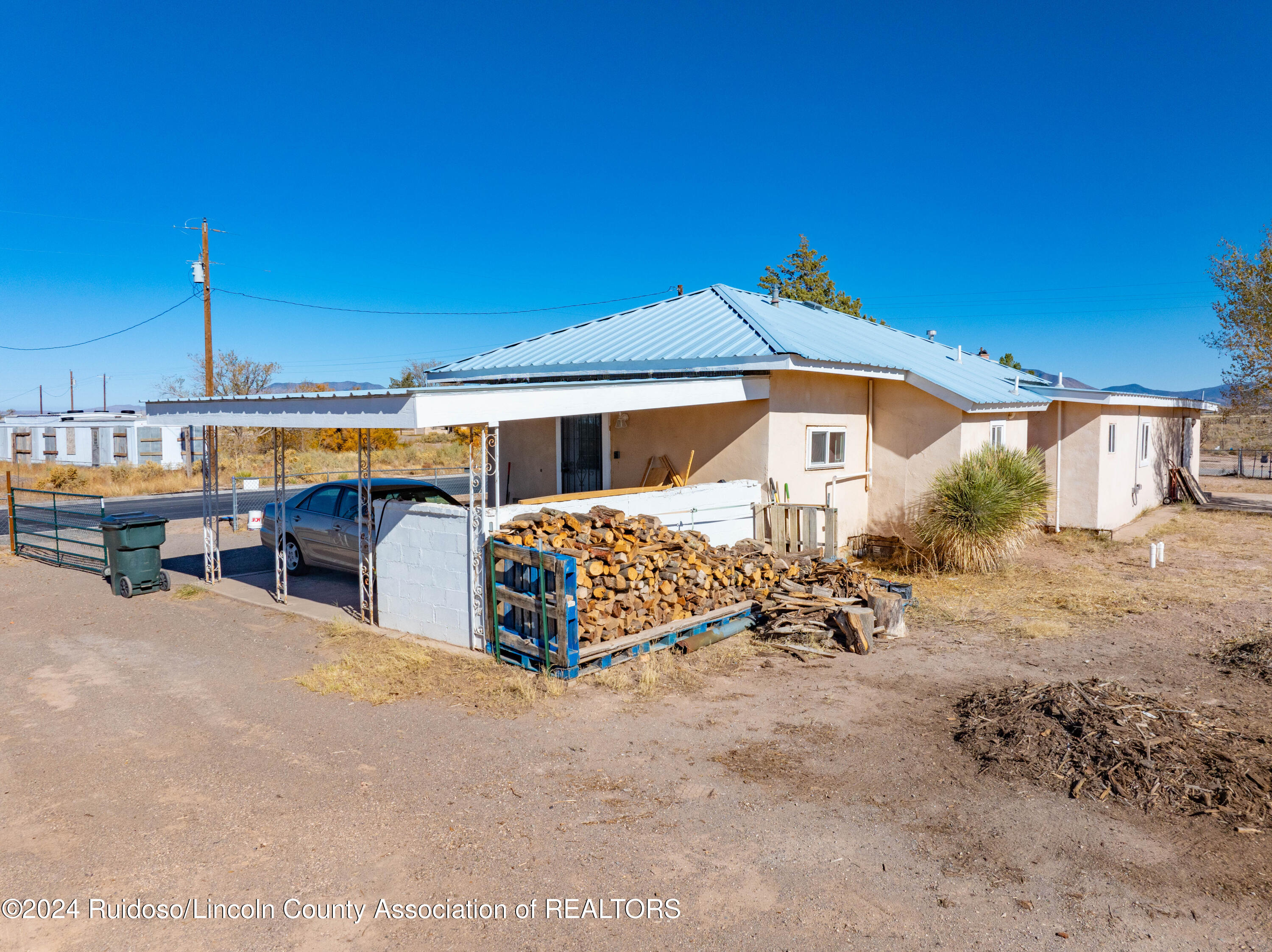 901 18th Street Street, Carrizozo, New Mexico image 3