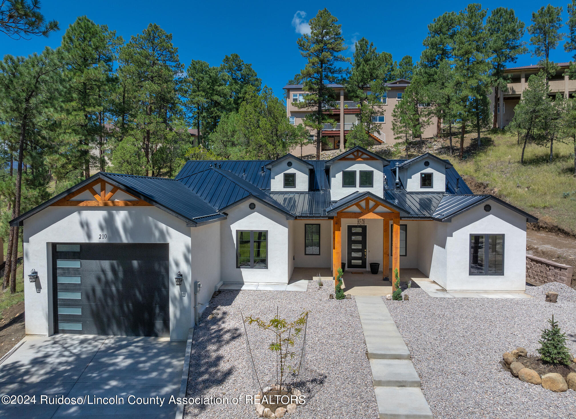 210 Meadows Drive, Ruidoso, New Mexico image 1