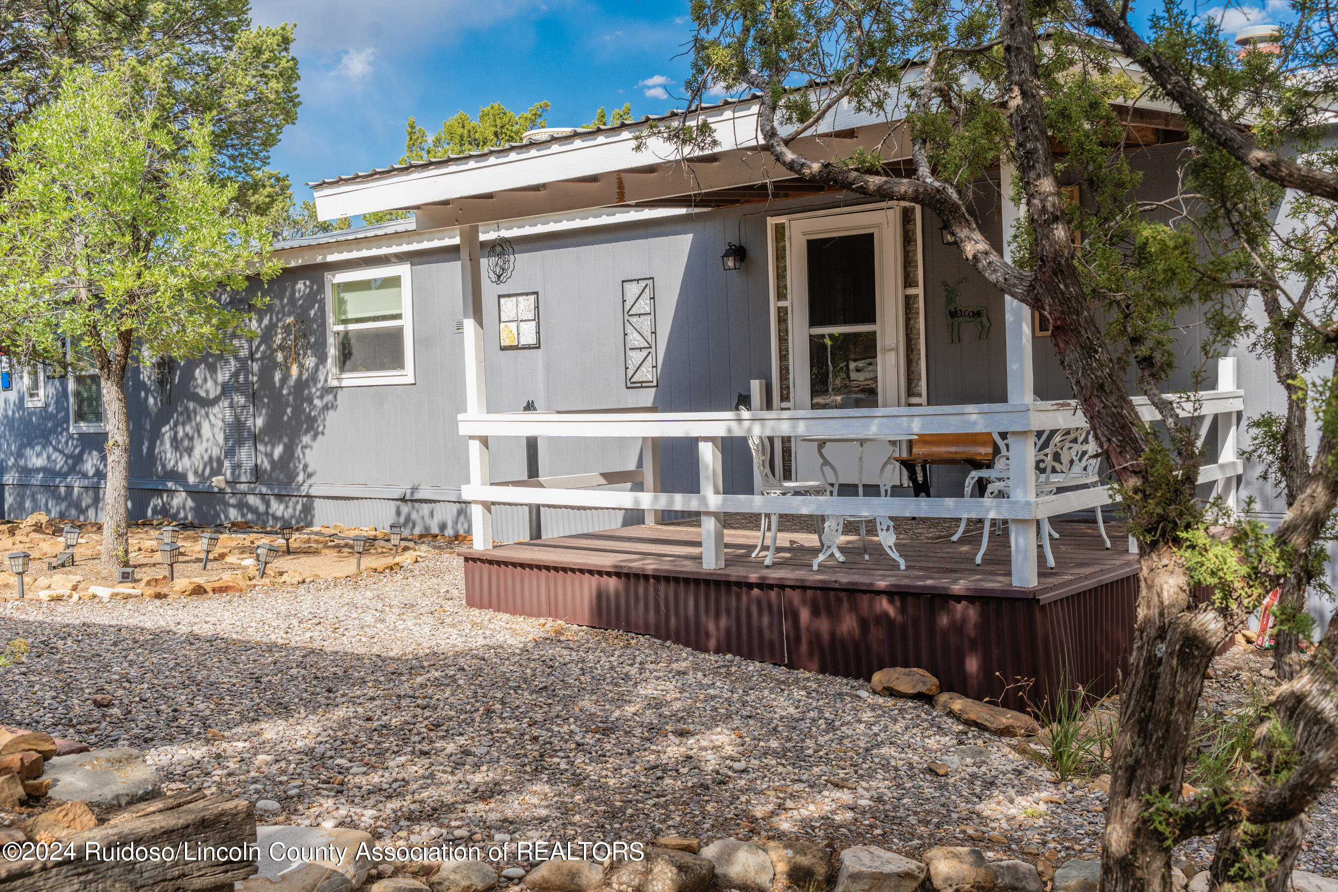 126 E Grand View Road, Capitan, New Mexico image 2