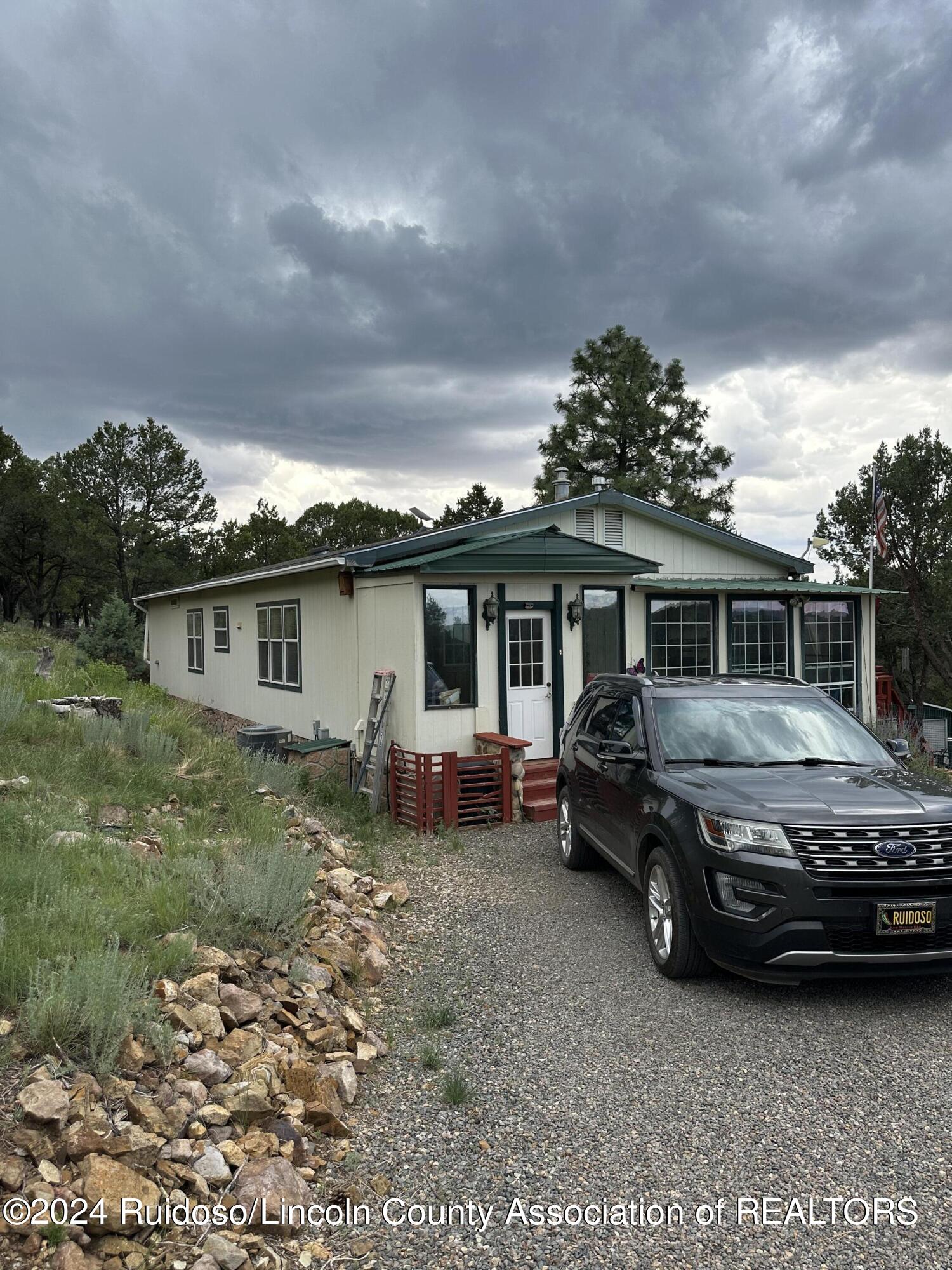 106 Buggy Lane, Nogal, New Mexico image 5