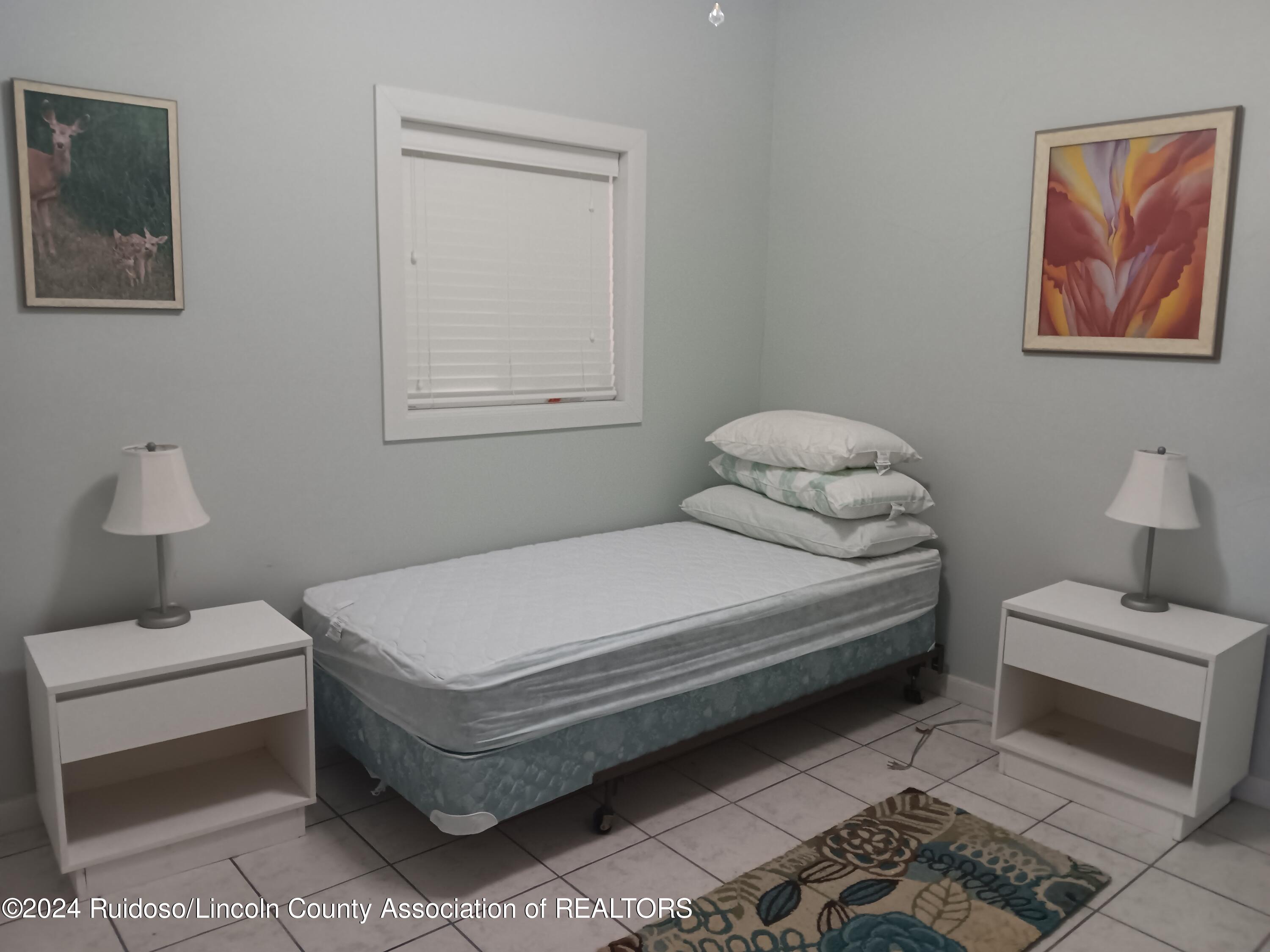 Tinnie, New Mexico 88351, United States, 5 Bedrooms Bedrooms, ,4 BathroomsBathrooms,Residential,Pending,64111