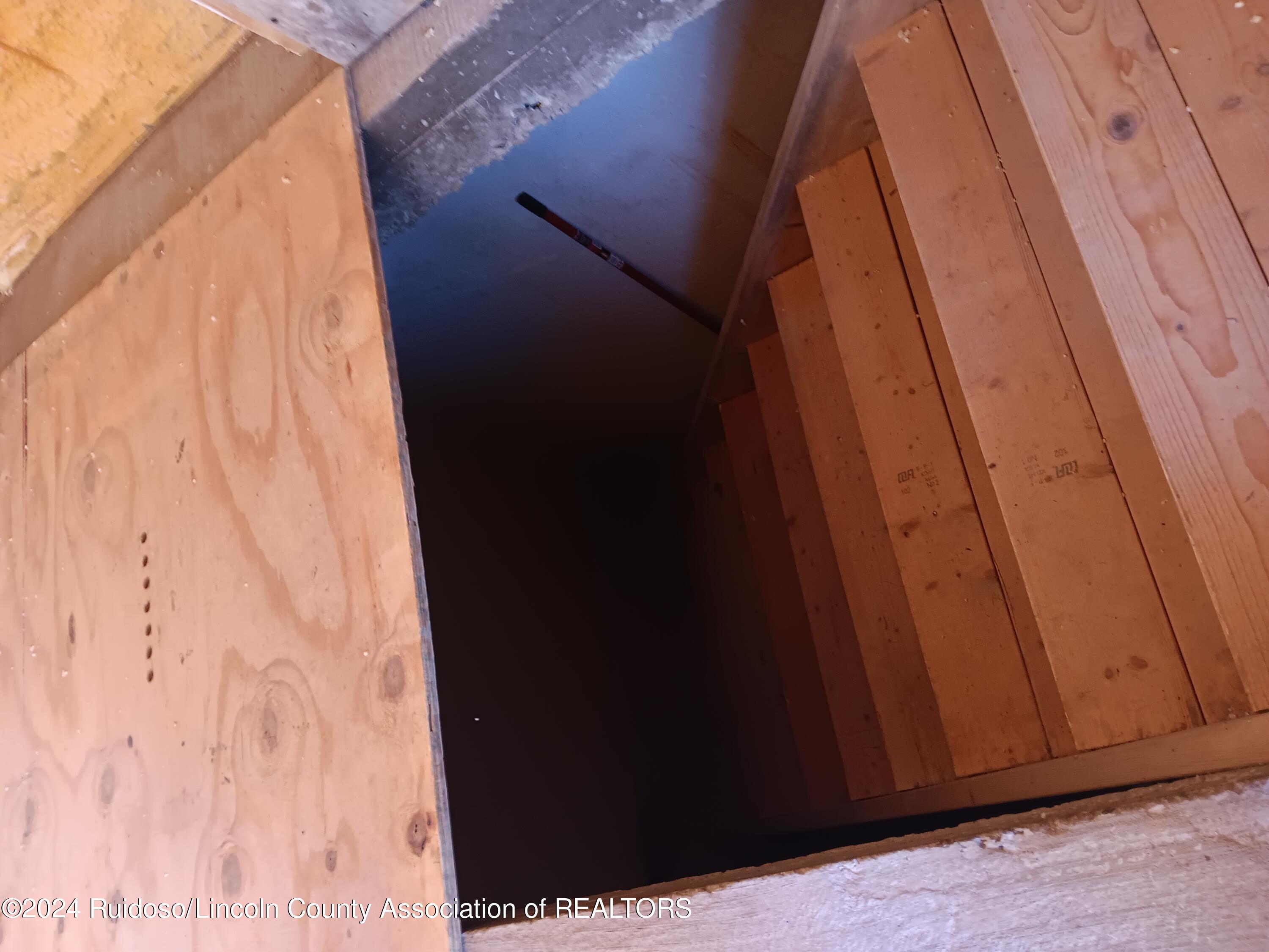 Tinnie, New Mexico 88351, United States, 5 Bedrooms Bedrooms, ,4 BathroomsBathrooms,Residential,Pending,64111