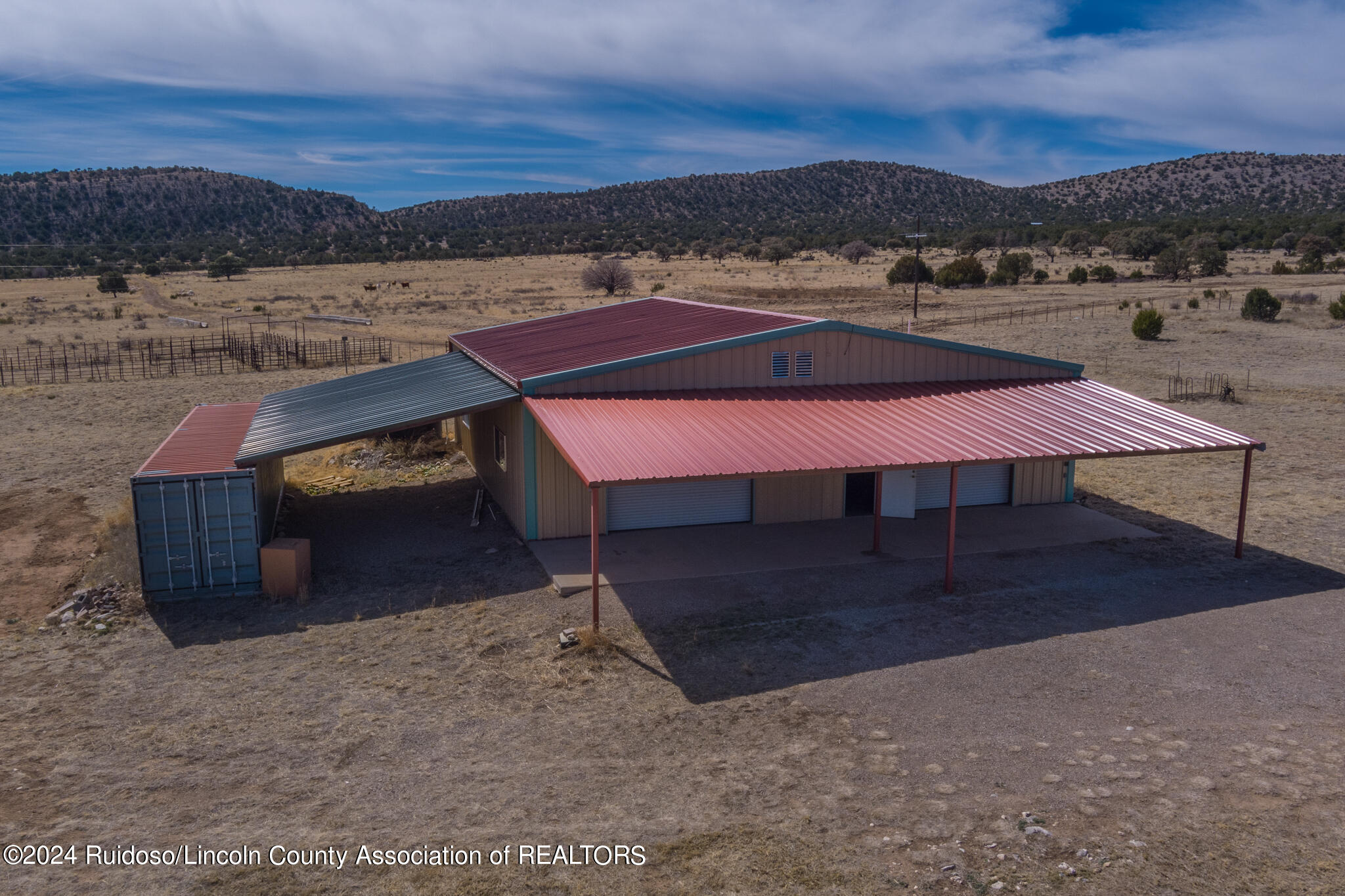 Tinnie, New Mexico 88351, United States, 5 Bedrooms Bedrooms, ,4 BathroomsBathrooms,Residential,Pending,64111