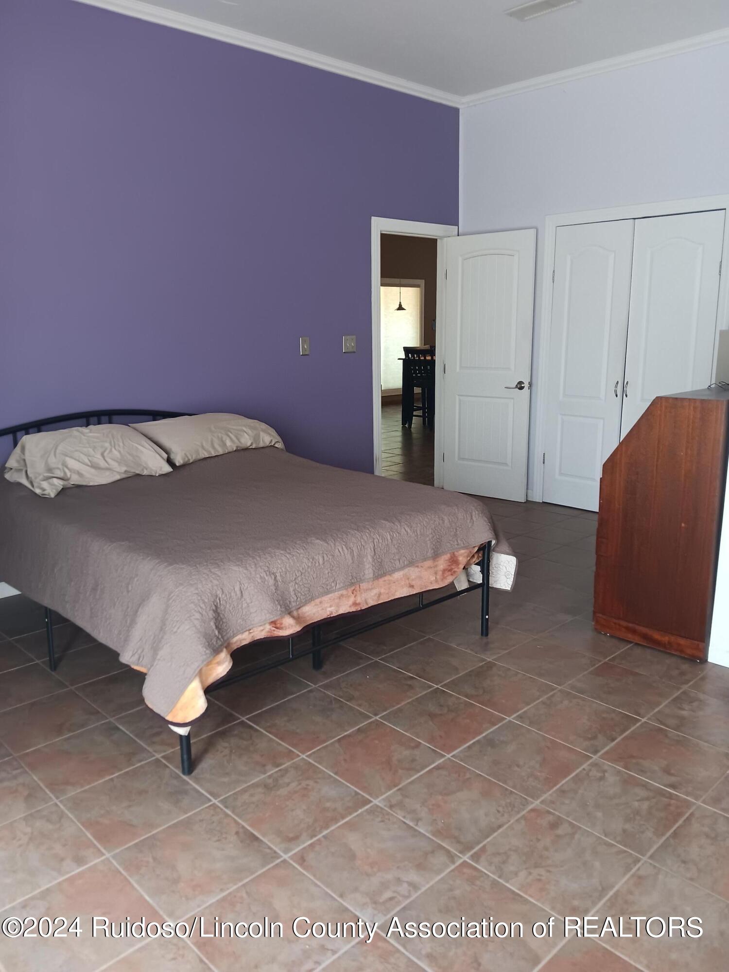 Tinnie, New Mexico 88351, United States, 5 Bedrooms Bedrooms, ,4 BathroomsBathrooms,Residential,Pending,64111