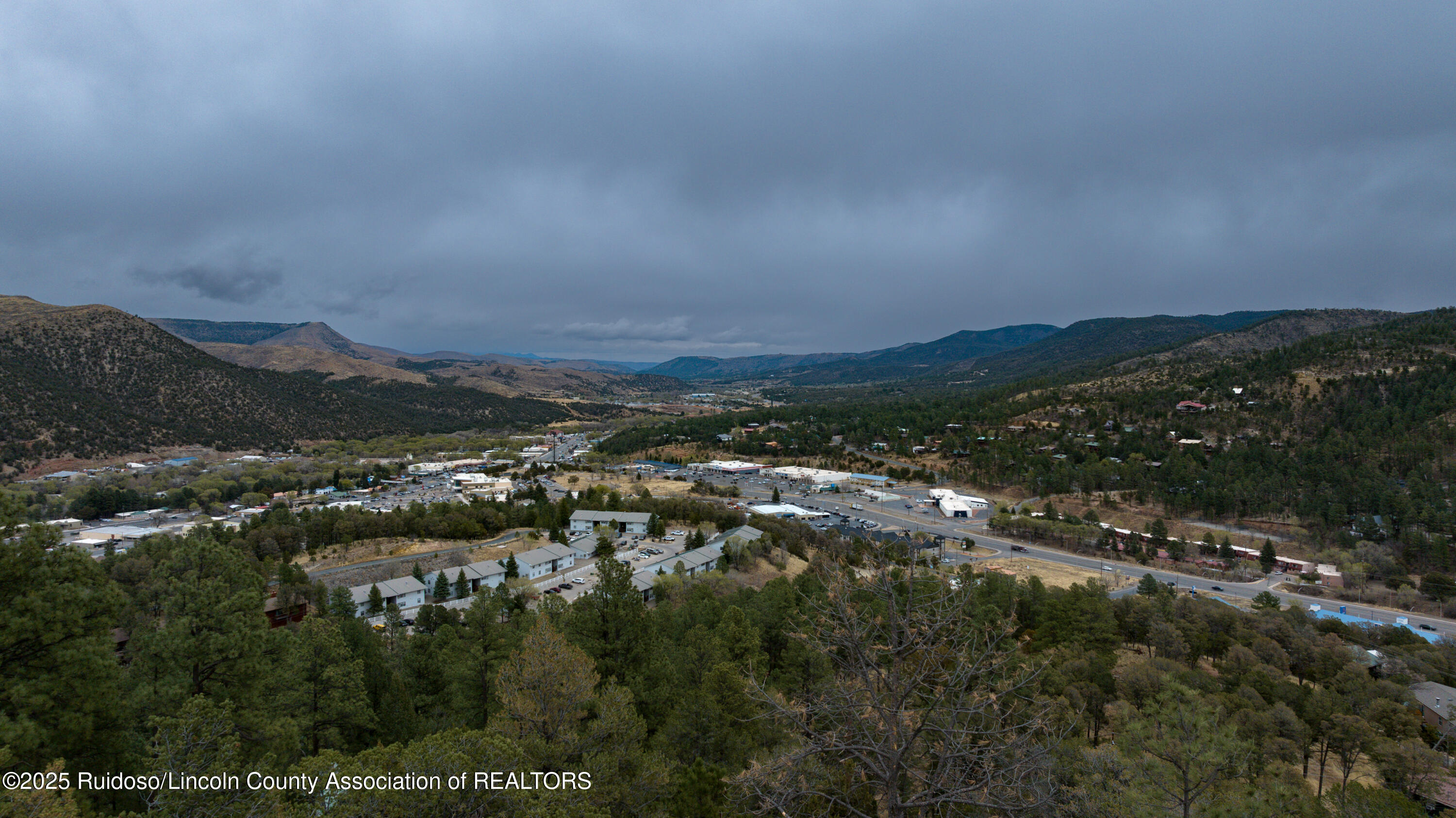 107 Worchester Drive, Ruidoso, New Mexico image 4