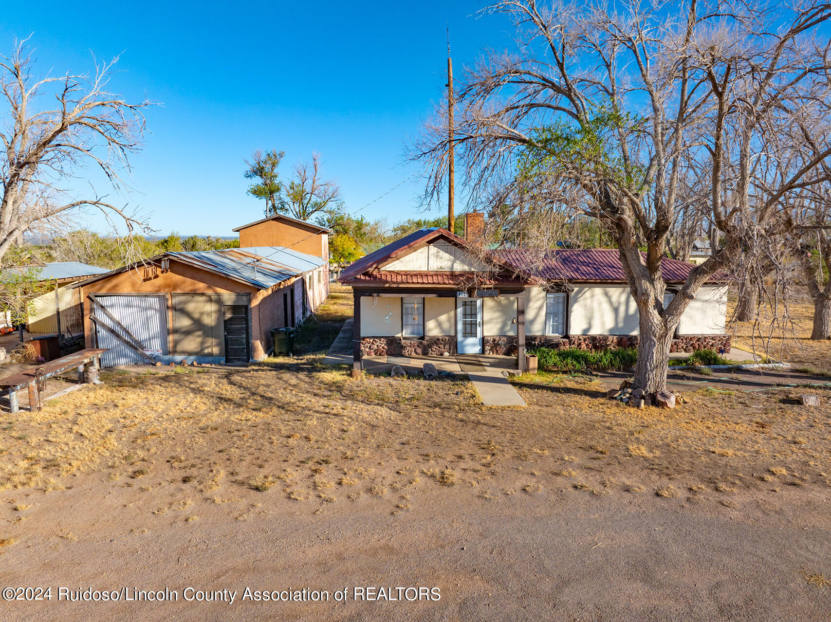 1204 5th Street, Carrizozo, New Mexico image 1