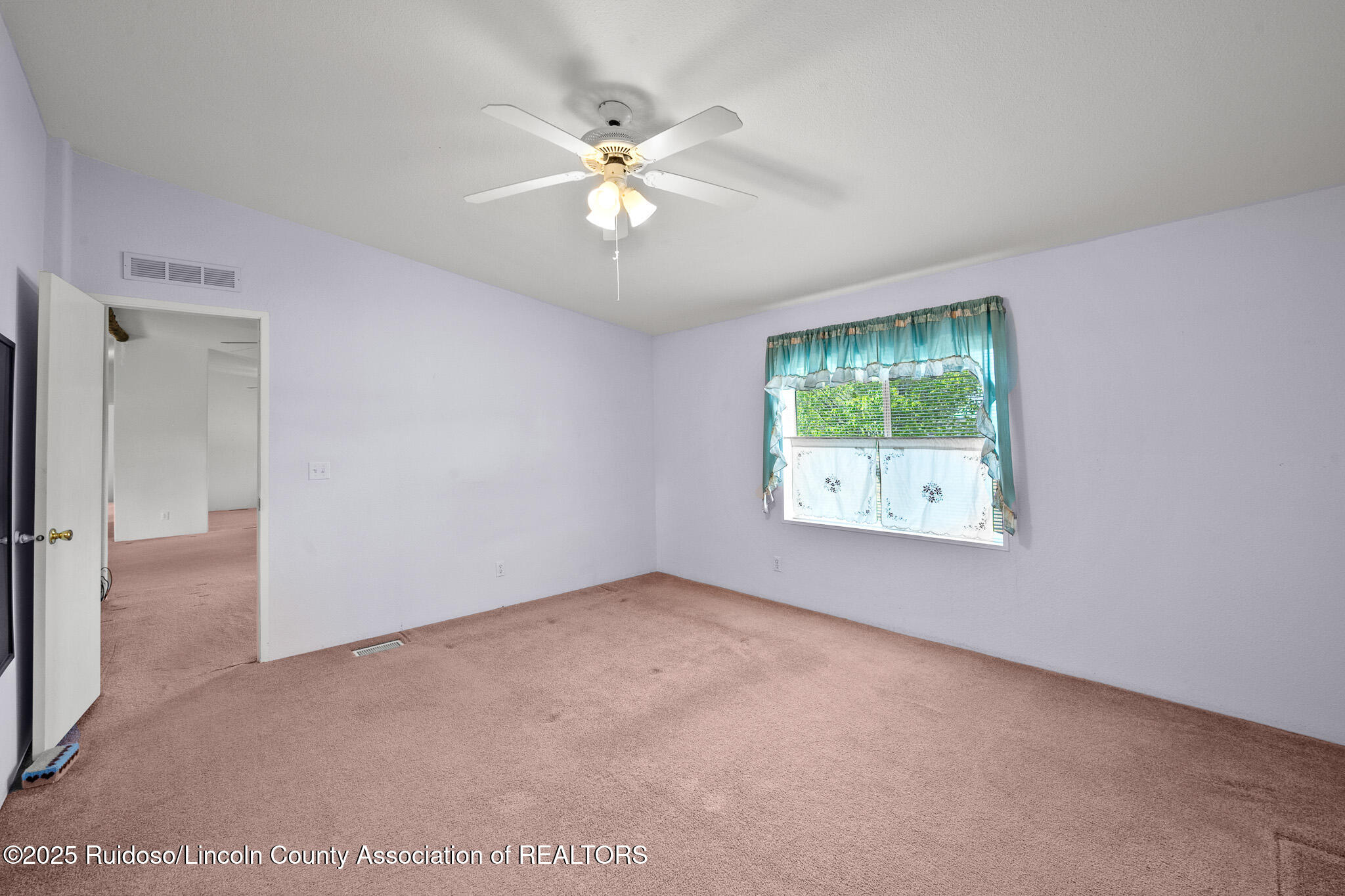 440 W Fourth Street, Capitan, New Mexico image 25
