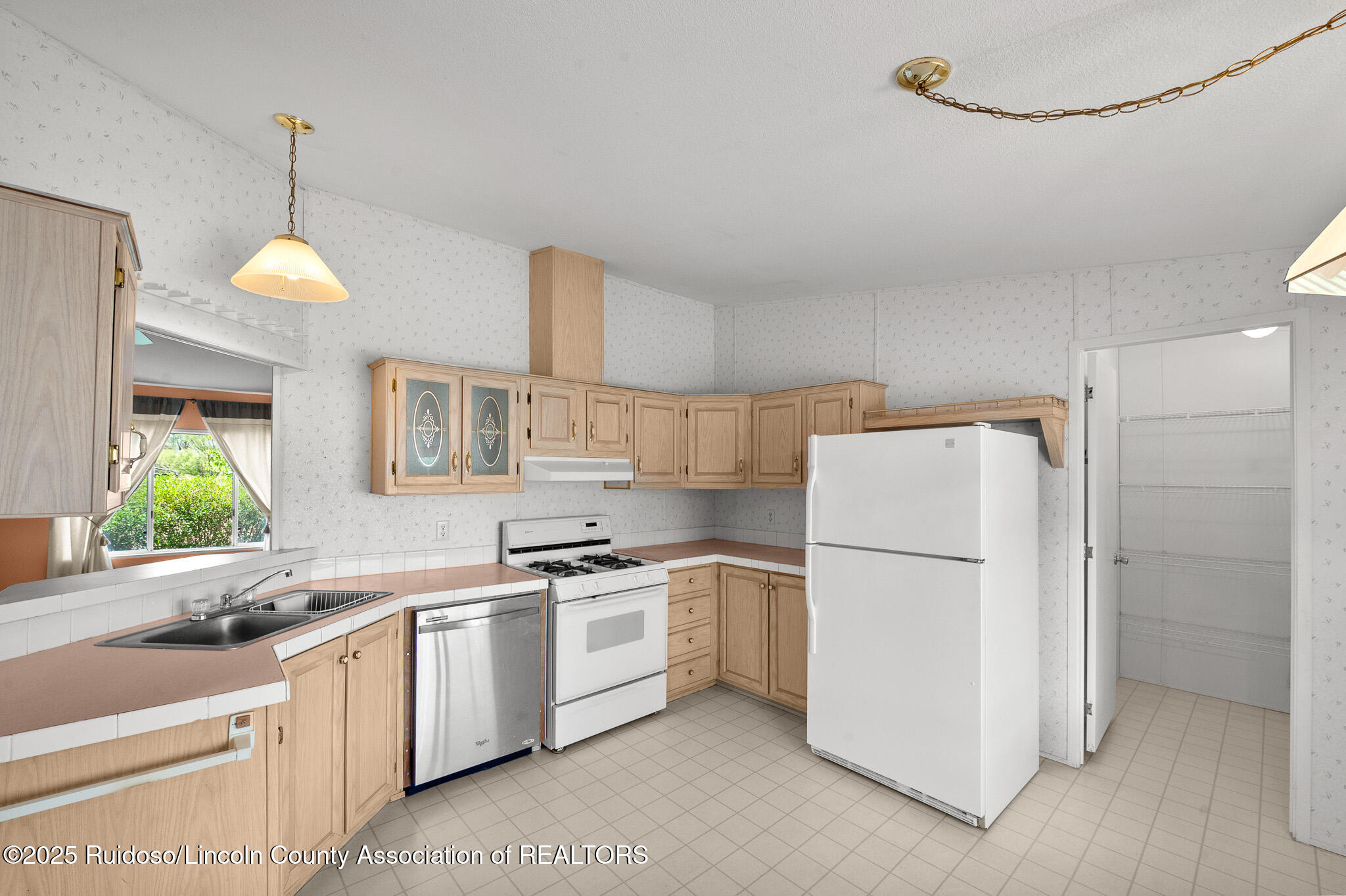 440 W Fourth Street, Capitan, New Mexico image 15