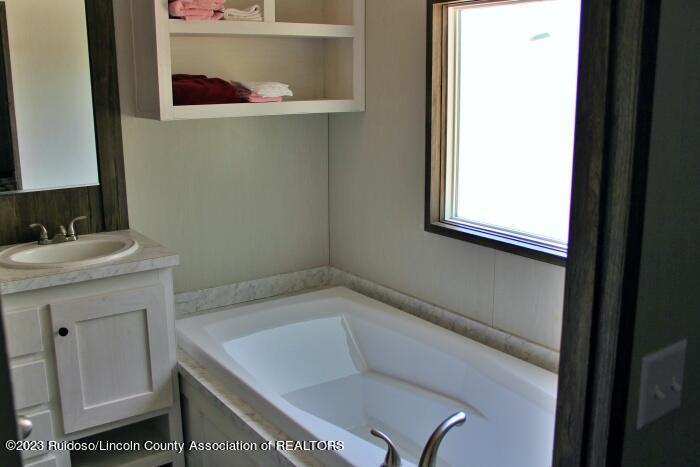 Ruidoso, New Mexico 88345, United States, 3 Bedrooms Bedrooms, ,2 BathroomsBathrooms,Residential,Pending,72127