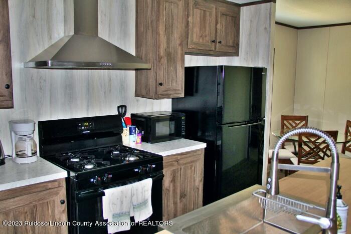 Ruidoso, New Mexico 88345, United States, 3 Bedrooms Bedrooms, ,2 BathroomsBathrooms,Residential,Pending,72127