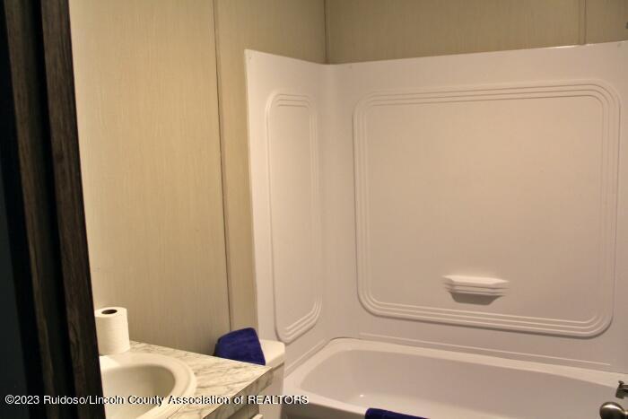 Ruidoso, New Mexico 88345, United States, 3 Bedrooms Bedrooms, ,2 BathroomsBathrooms,Residential,Pending,72127