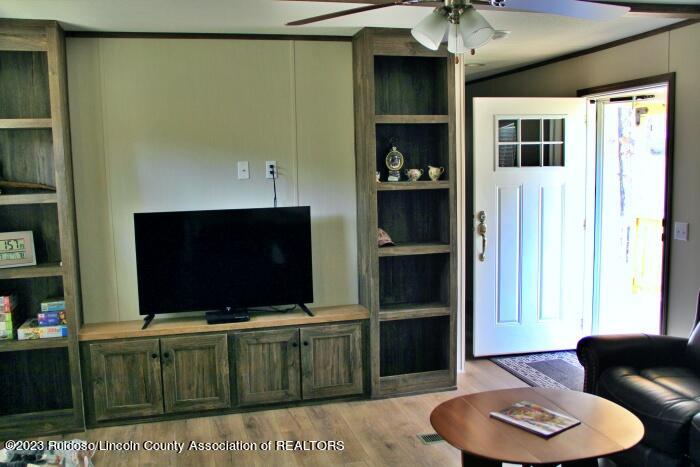 Ruidoso, New Mexico 88345, United States, 3 Bedrooms Bedrooms, ,2 BathroomsBathrooms,Residential,Pending,72127