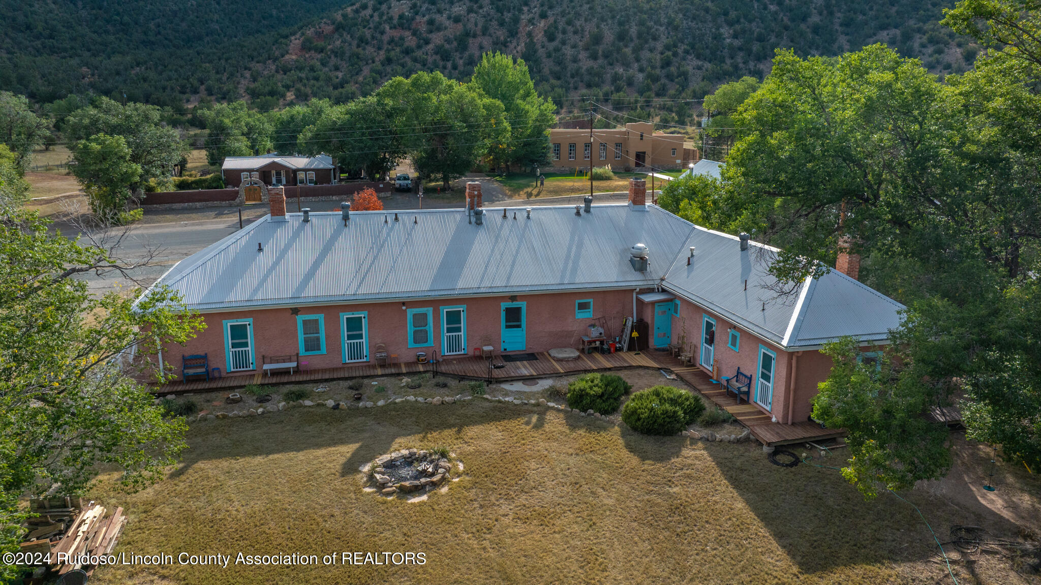 585 Calle La Placita, Lincoln, New Mexico image 2