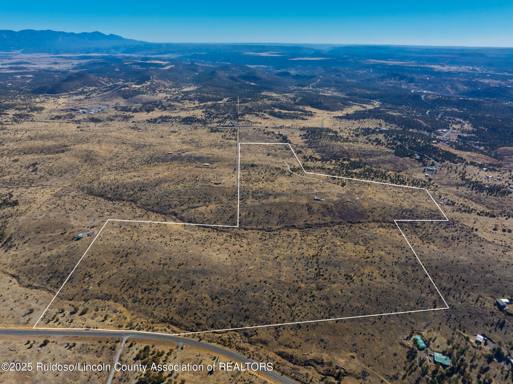 141 Mountain Haven Trail, Capitan, New Mexico image 2