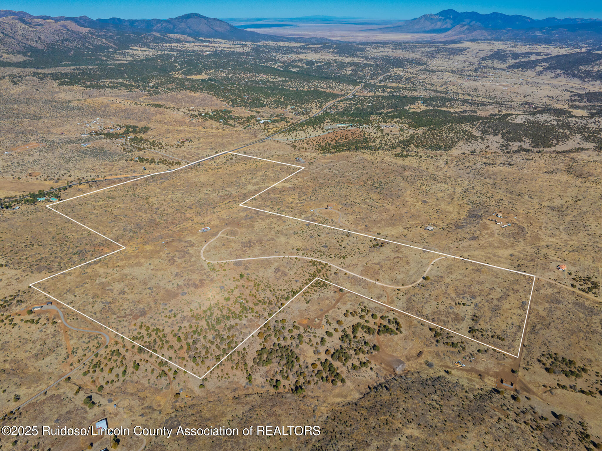 141 Mountain Haven Trail, Capitan, New Mexico image 1