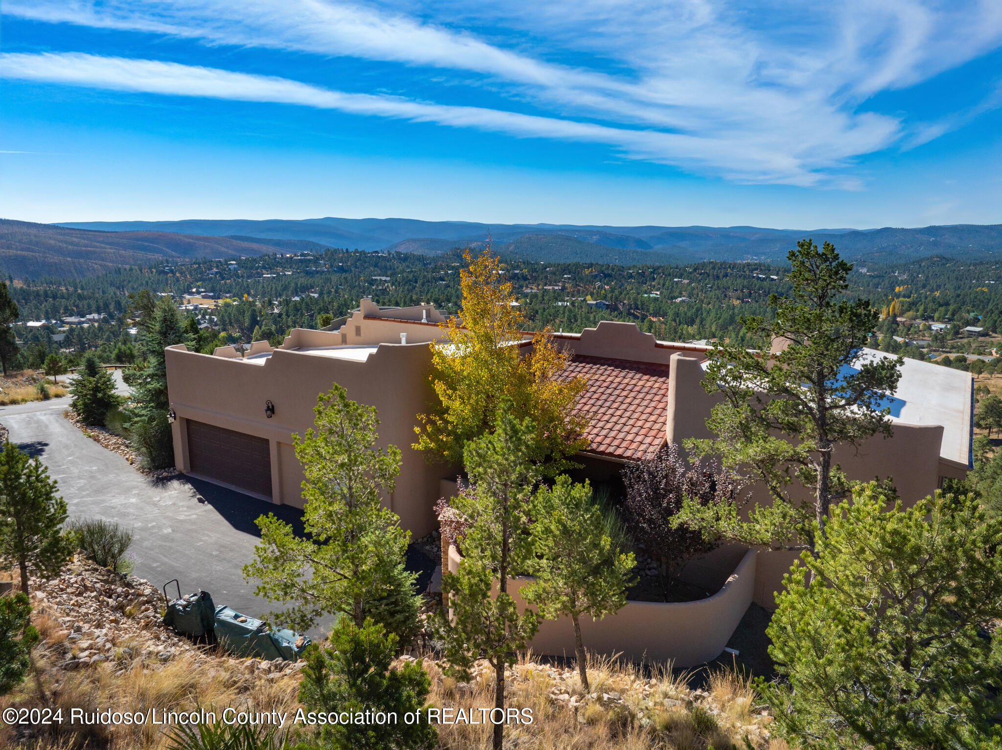 125 Topside Drive, Ruidoso, New Mexico image 2