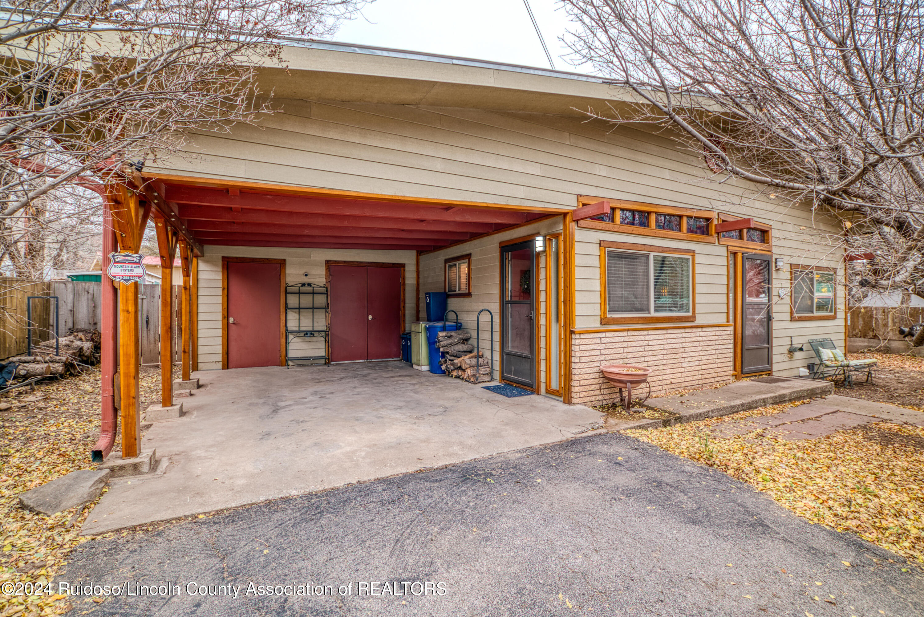 203 Horton Circle Cir, Ruidoso, New Mexico image 1