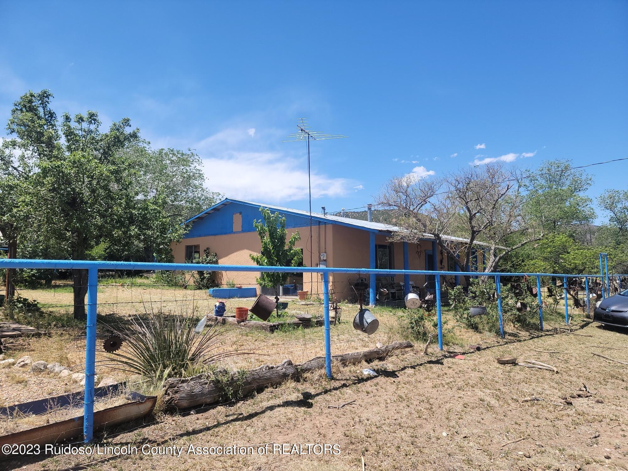 144 Manfor Rd, San Patricio, New Mexico image 3