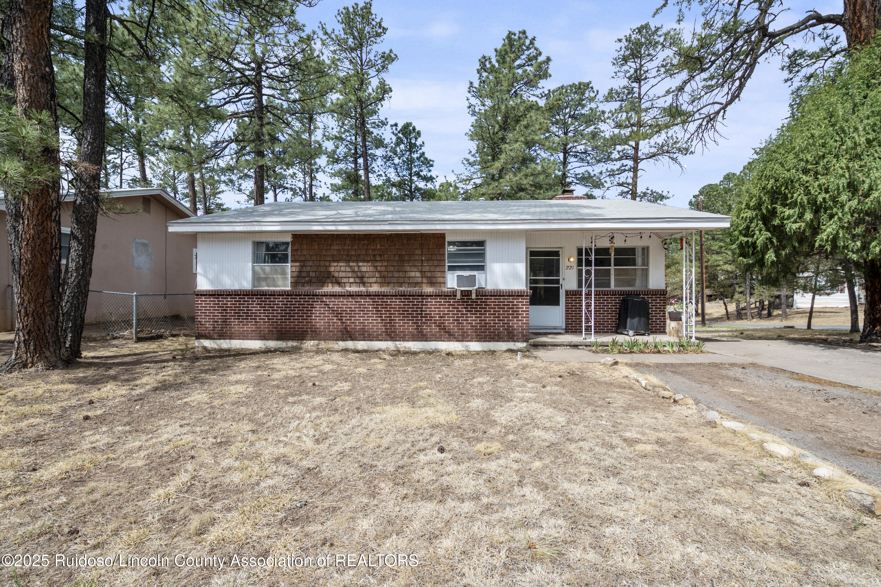 219A Grove Drive, Ruidoso, New Mexico image 2