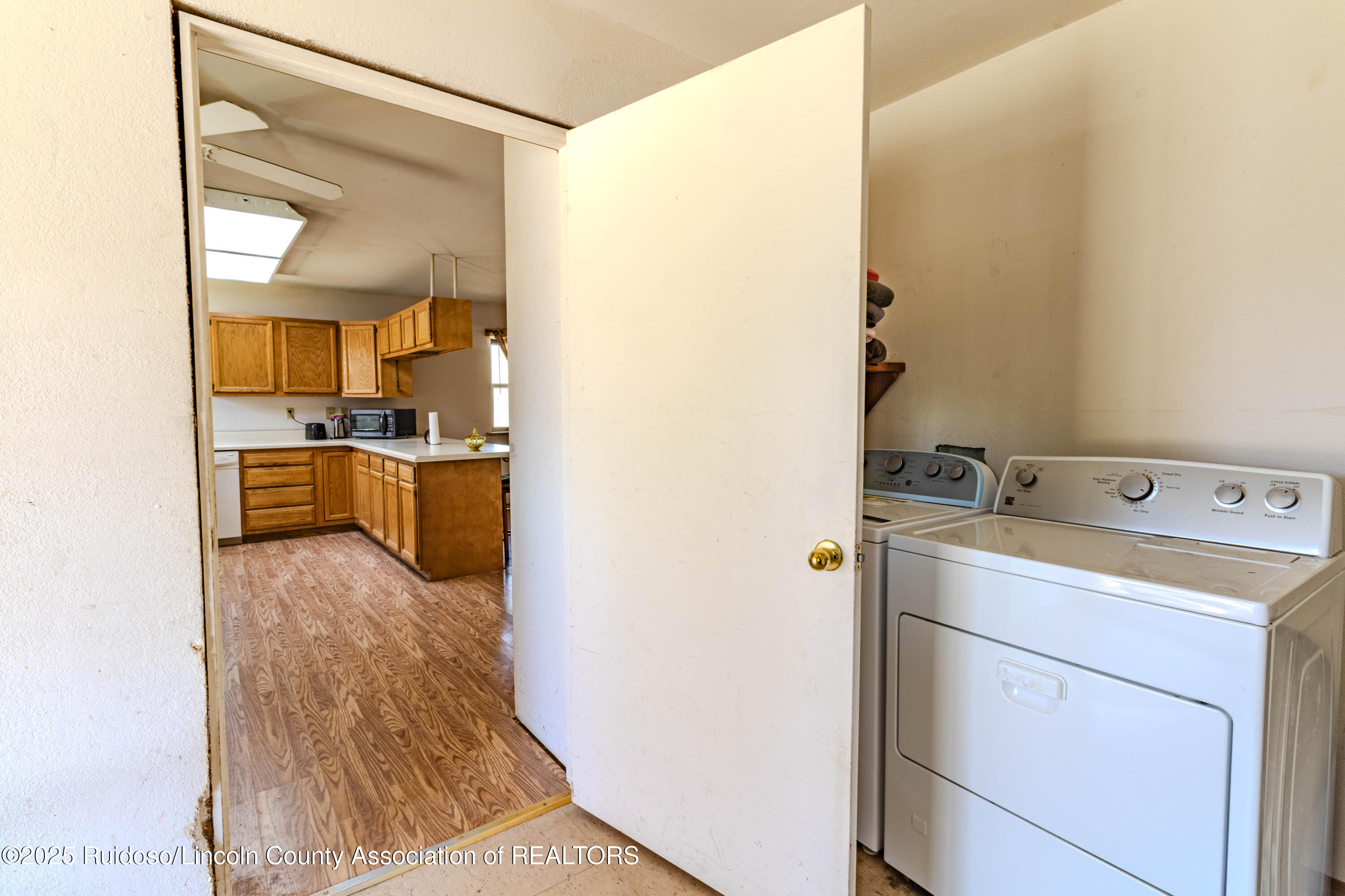 104 Pine Lodge Road, Capitan, New Mexico image 7