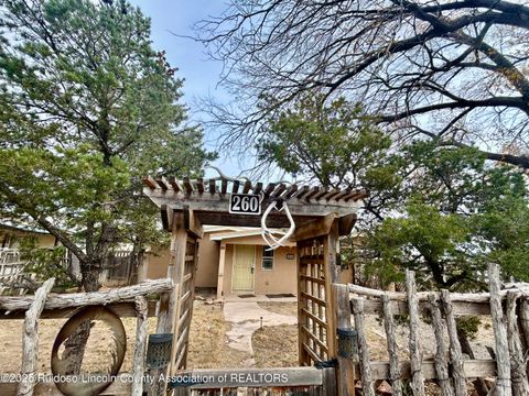 Homes For Sale - 260 Franklin Street<br/> Corona, NM 88318