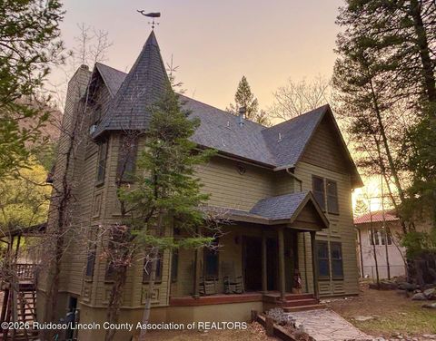 105 N Loop Road Ruidoso NM 88345