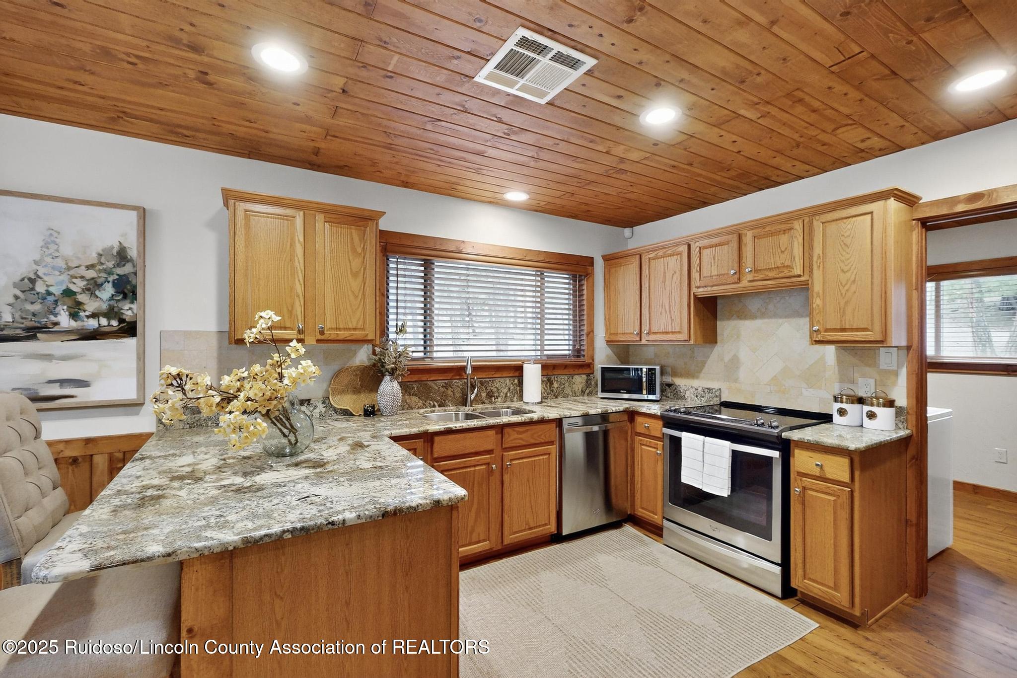 110 Sun Mountain Loop