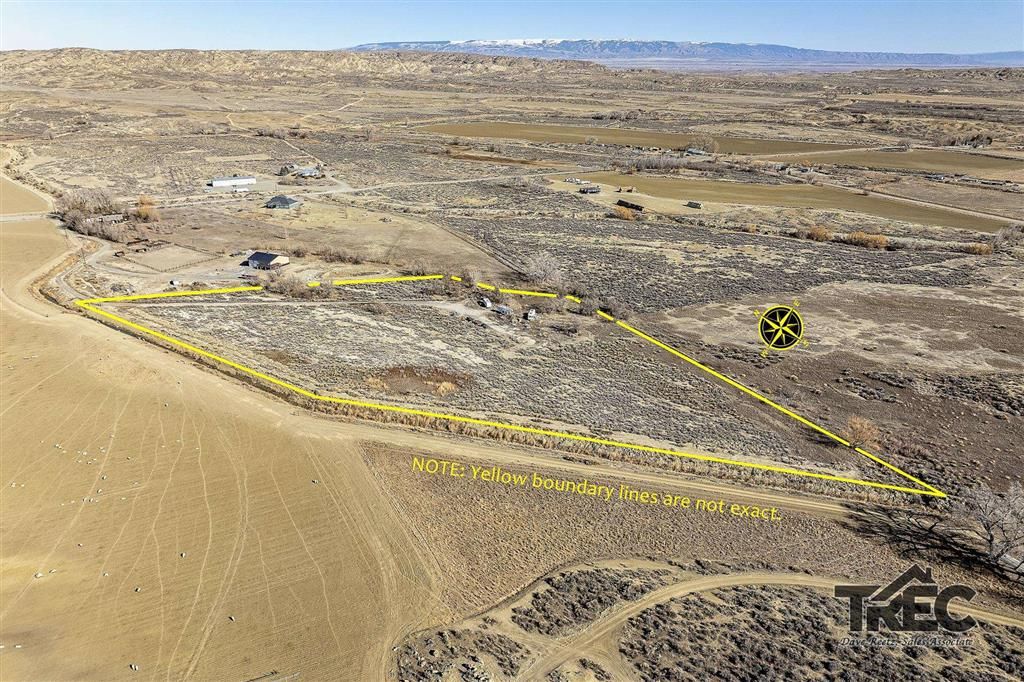 Photo of 417 Fiddlers Ln, Powell, WY 82435 (MLS # 10032168)