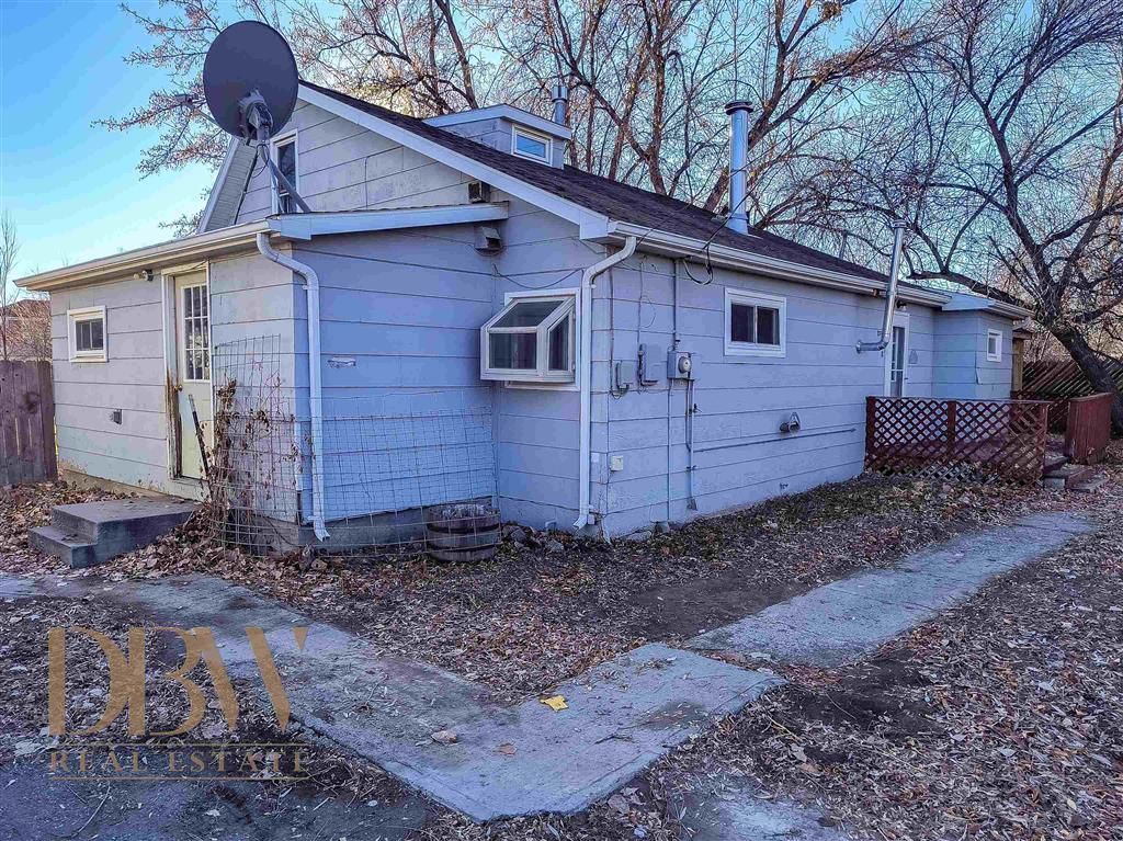 Photo of 420 West E St, Basin, WY 82410 (MLS # 10031962)