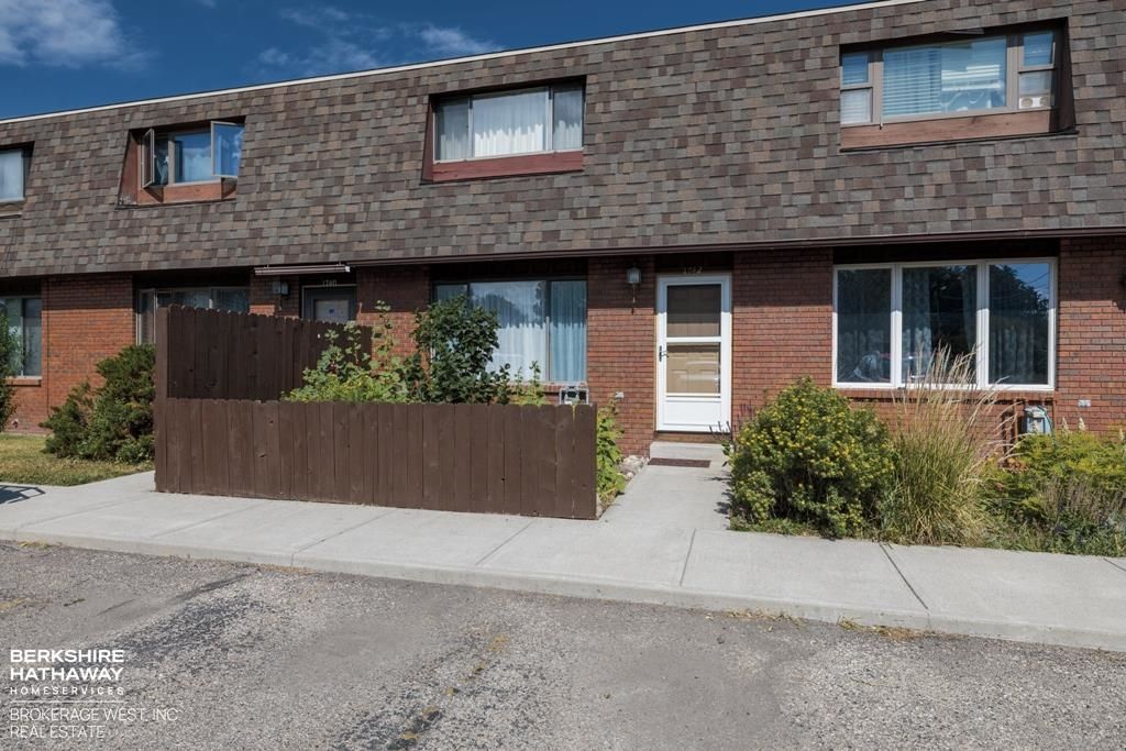 Photo of 1742 26th St, Cody, WY 82414 (MLS # 10031496)