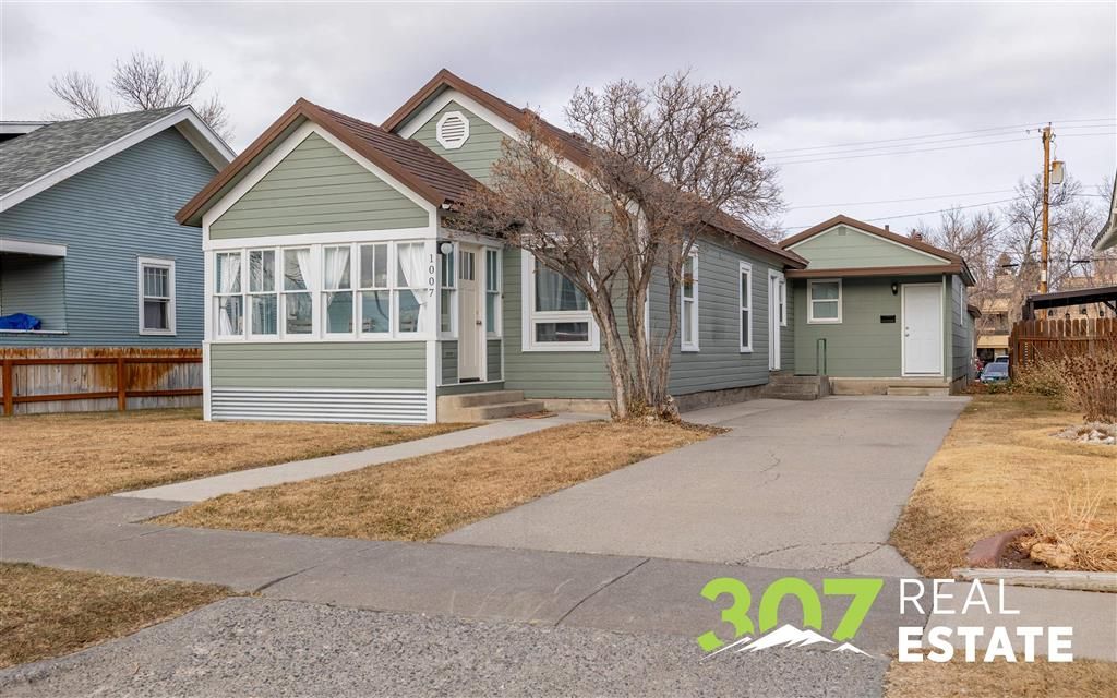Photo of 1007 Alger Ave, Cody, WY 82414 (MLS # 10031771)