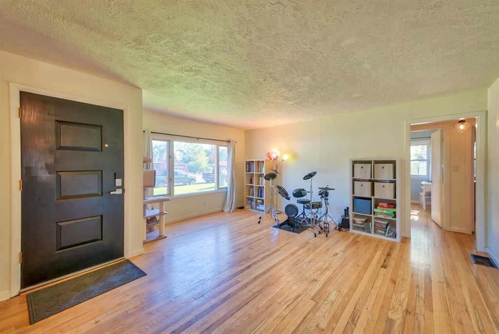 Photo of 2004 Peake Ave, Cody, WY 82414 (MLS # 10032440)