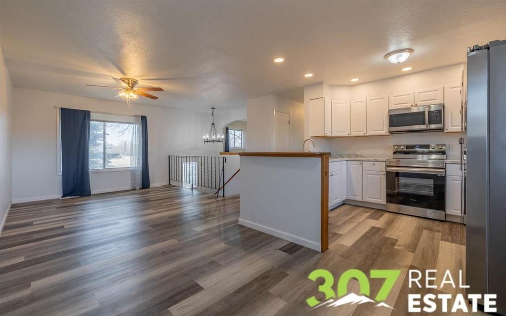 Photo of 1607 Park Ln, Cody, WY 82414 (MLS # 10032220)