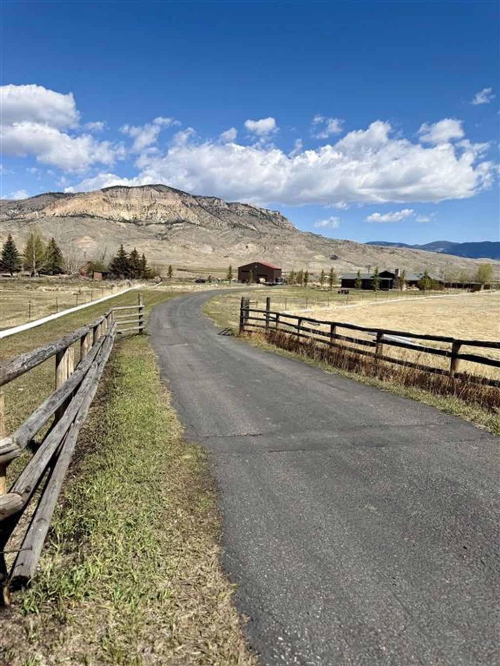 Photo of 1451 Southfork Rd, Cody, WY 82414 (MLS # 10032309)