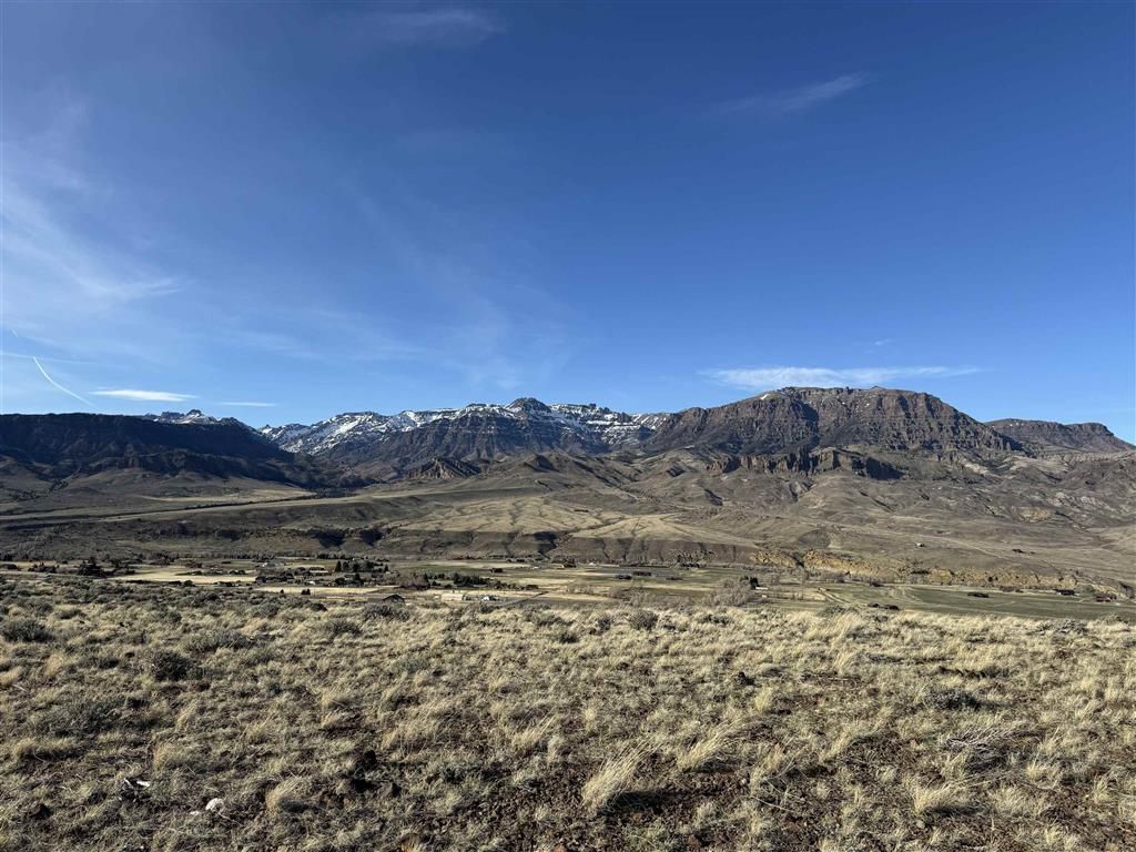 Photo of T B D Hawk Dr #Lot 275, Lot 280, Wapiti, WY 82450 (MLS # 10032233)