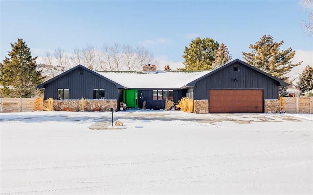Photo of 20 Blackheath Ct, Cody, WY 82414 (MLS # 10032139)