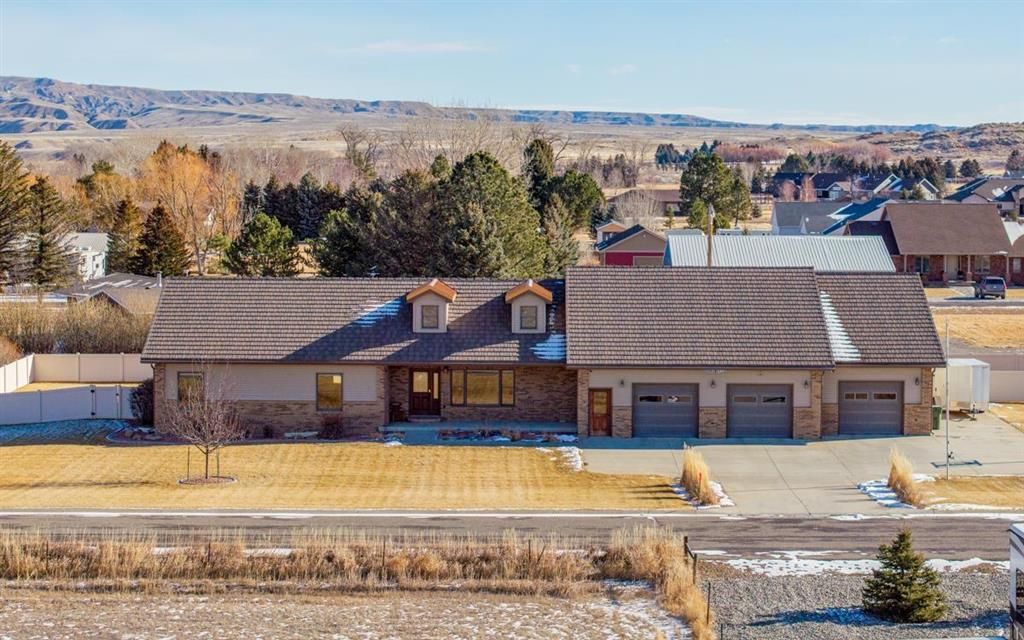 Photo of 6 Viking Dr, Cody, WY 82414 (MLS # 10032102)