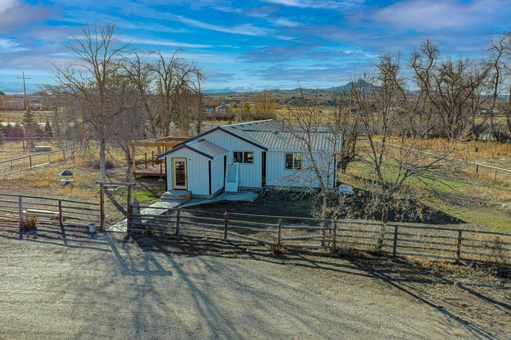 Photo of 6 Corbett Rd, Cody, WY 82414 (MLS # 10031818)
