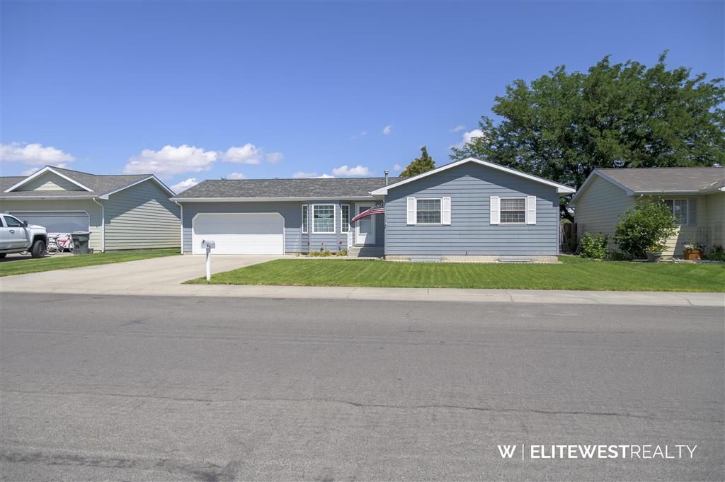 Photo of 139 East 7th St, Powell, WY 82435 (MLS # 10031541)