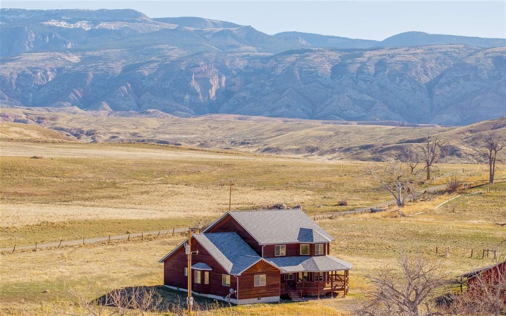 Photo of 2477 Beaver Creek Rd, Shell, WY 82441 (MLS # 10031866)