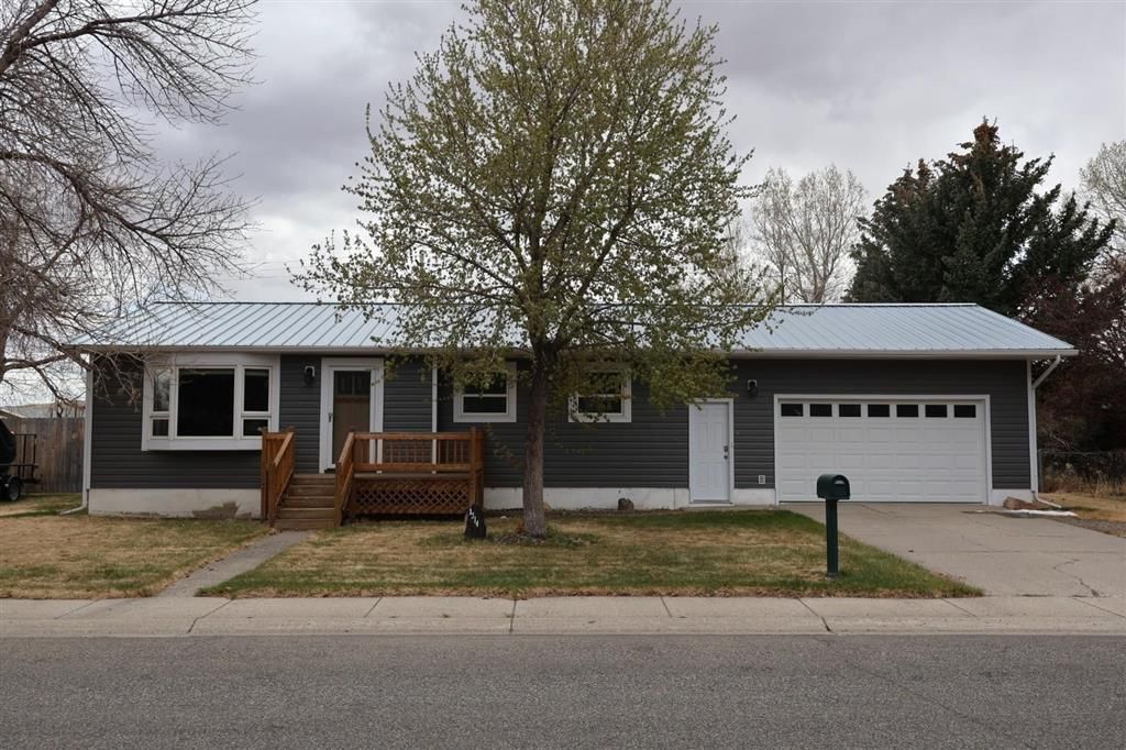Photo of 1314 Red Butte Ave #5, Cody, WY 82414 (MLS # 10032287)
