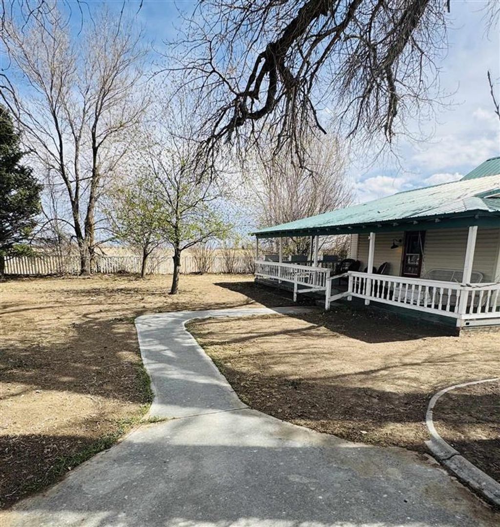 Photo of 646 Lane 7 Ln, Powell, WY 82435 (MLS # 10032274)