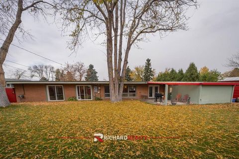 Tiny photo for 525 College Dr, Powell, WY 82435 (MLS # 10031992)