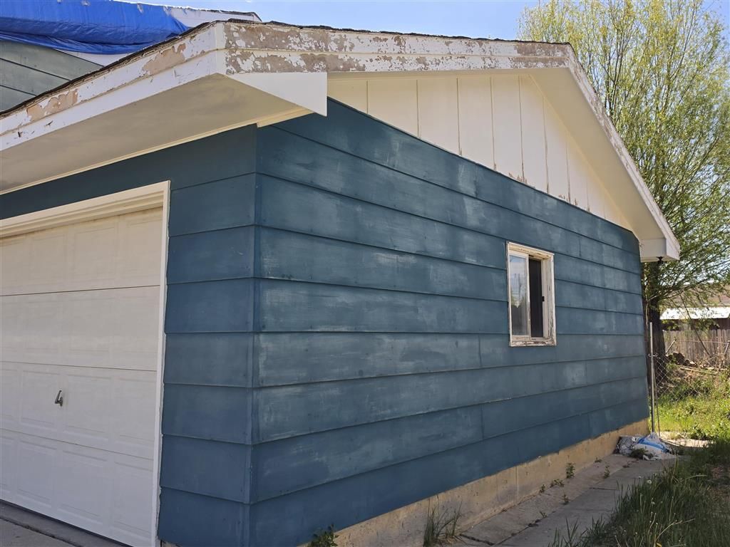 Photo of 1808 Gregg Ave, Worland, WY 82401 (MLS # 10032347)