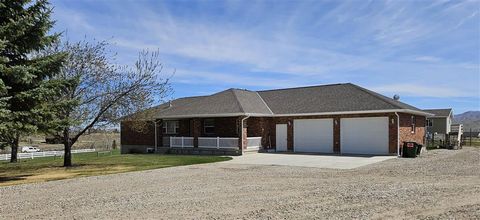 Tiny photo for 86 Rolling Hills Dr, Cody, WY 82414 (MLS # 10031220)