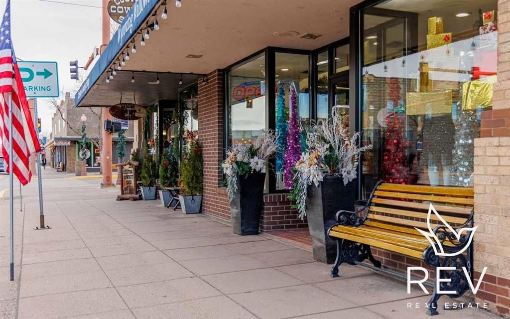 Photo of 1284 Sheridan Ave, Cody, WY 82414 (MLS # 10031933)