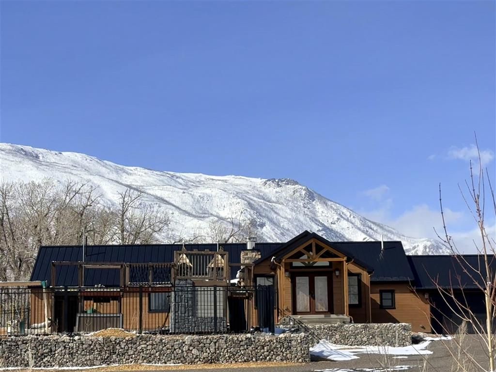 Photo of 409 Tolman Rd, Clark, WY 82435 (MLS # 10032157)