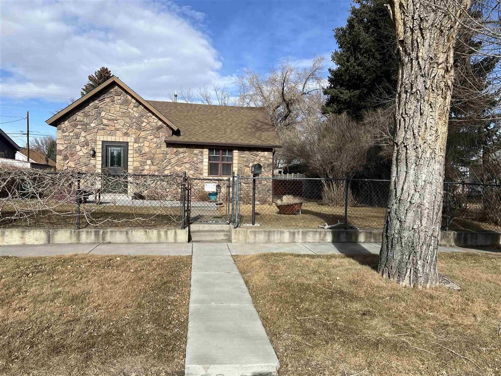 Photo of 1325 Salsbury Ave, Cody, WY 82414 (MLS # 10031991)